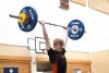 Elias Kumpuniemi työntää 73 kiloa.